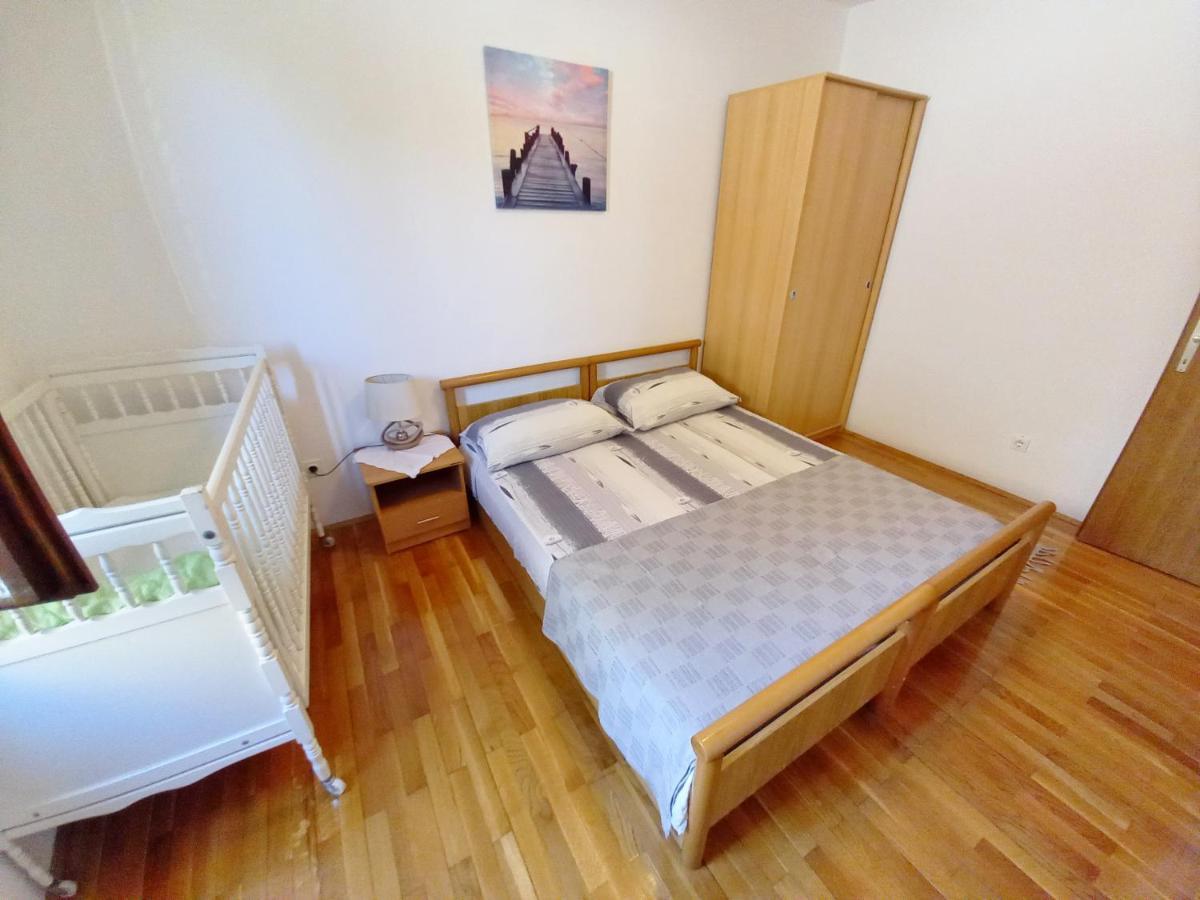 Apartment Toni Valbandon Fažana Eksteriør bilde